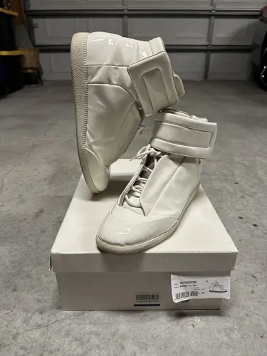 Trending: Footwear - Image 2